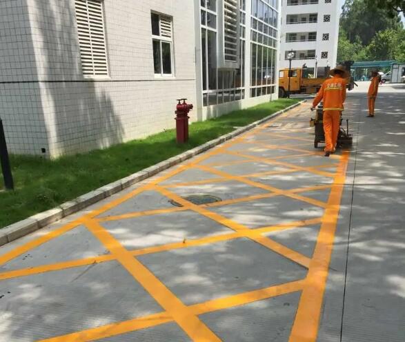 淮安小区道路划线什么漆料更好?