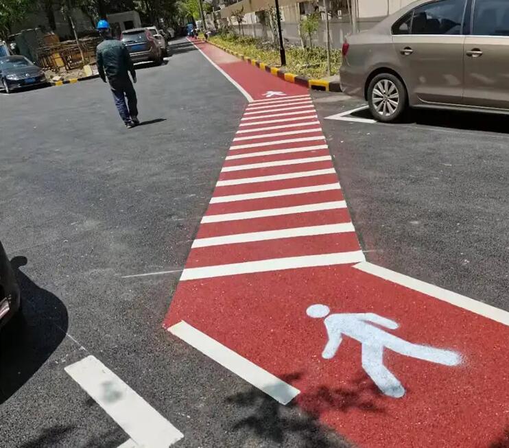 道路彩色标线