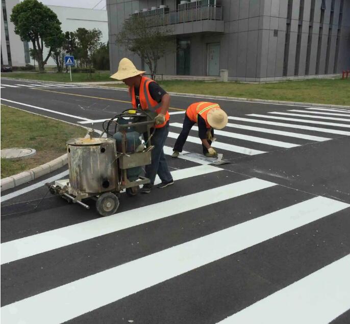 道路划线施工